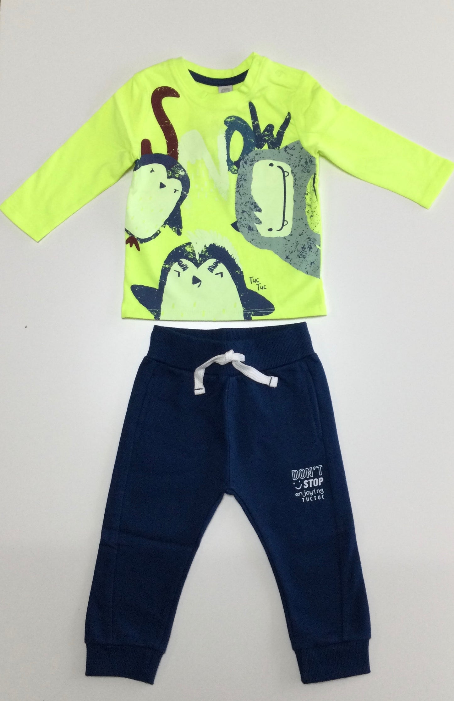 TucTuc Green Jersey T-Shirt With Plush Trousers / Freezy Collection