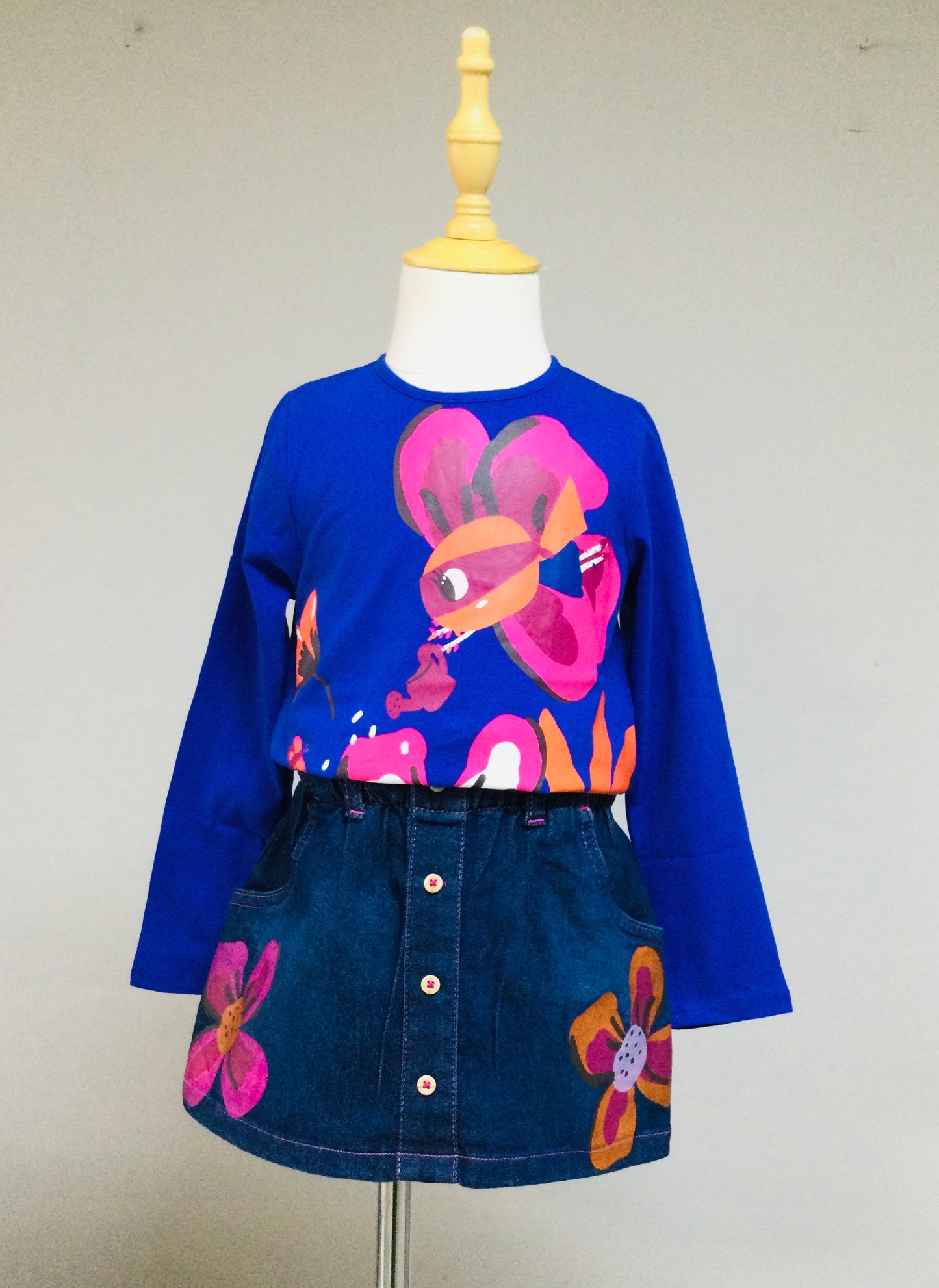 TucTuc Blue Jersey T-Shirt With Denim Skirt / Super Natural Collection