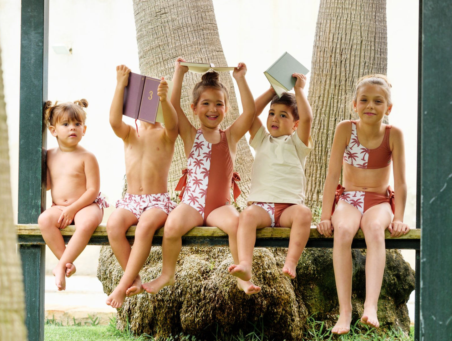 José Varón Bañador Niña Palmeras