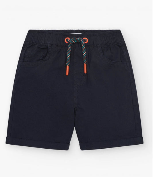 TucTuc Creatures Of The Deep Bermuda para niño en azul marino con cintura elástica y cordón multicolor.