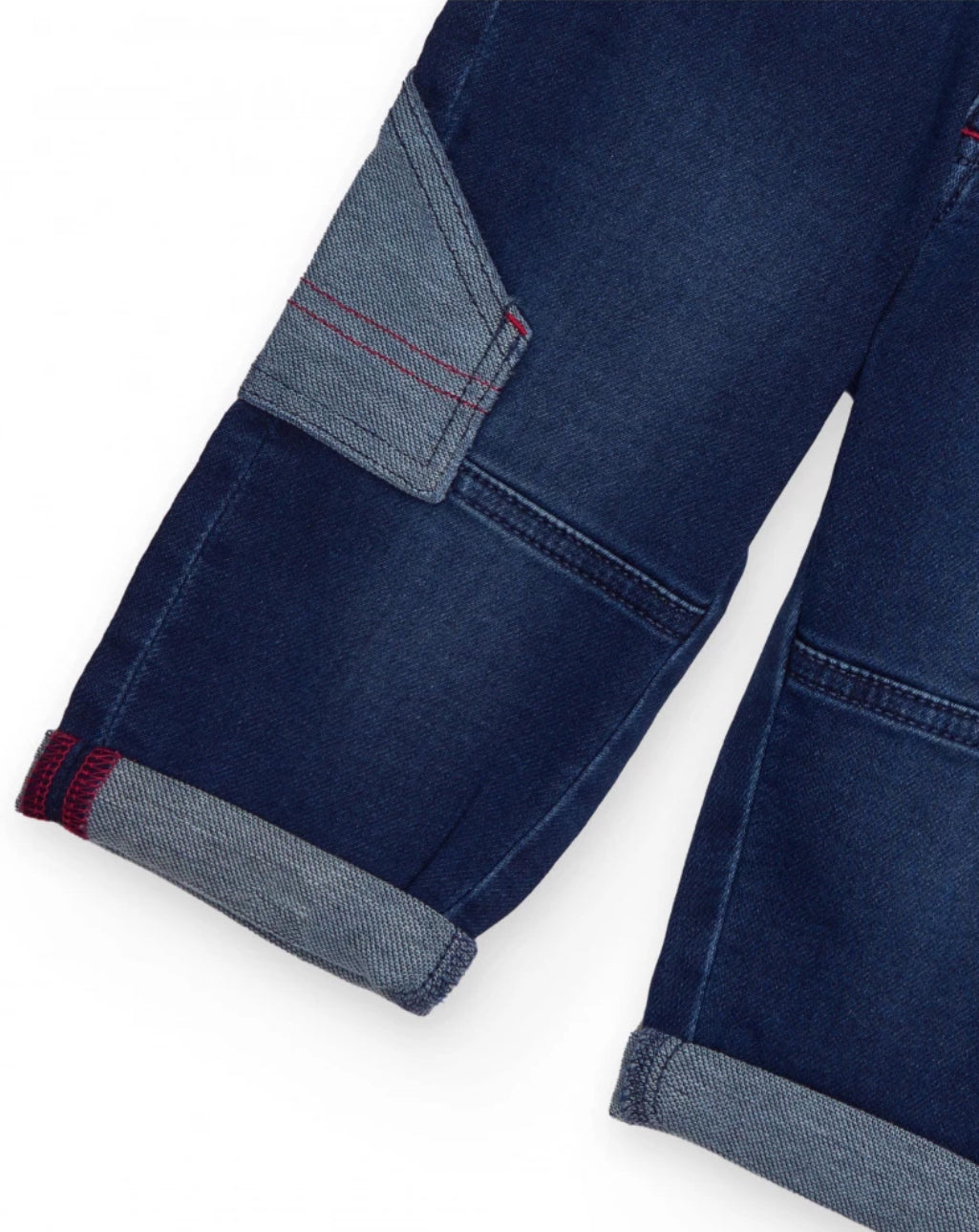 TucTuc Camiseta Roja Manga Larga “Go Team Go” Y Pantalón Denim Bolsillos