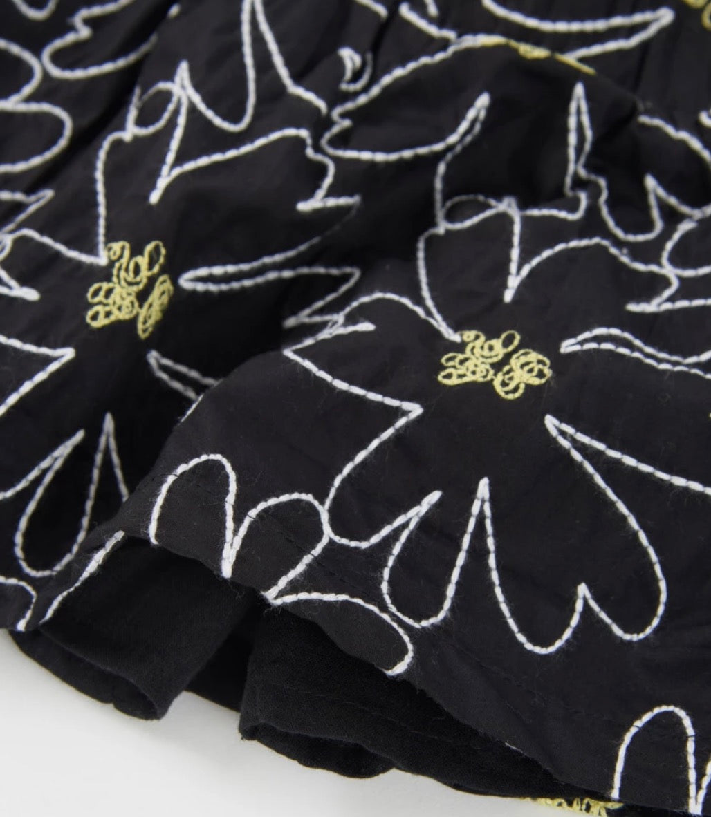 TucTuc Conjunto De Blusa Sin Mangas Y Falda Bordada Floral