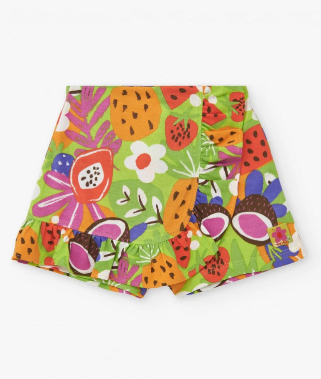 TucTuc Vacay Feelings Conjunto Camiseta Blanca Para Niña Con Loros Bordados Y Lentejuelas Con Skort De Estampado Frutal Y Volantes