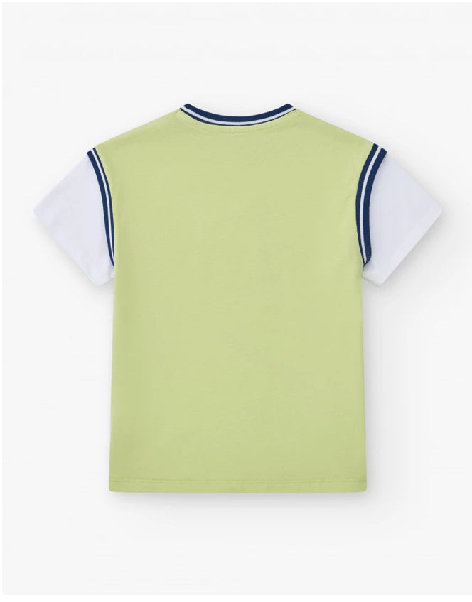 TucTuc NK Keep on Rolling Camiseta Para Niño En Verde Con Mangas Blancas Y Texto Llamativo