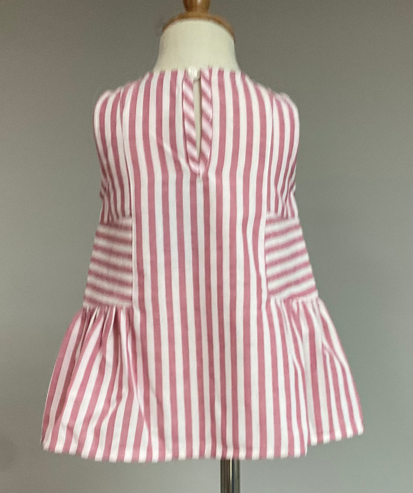José Varón Vestido Rayas Rosa