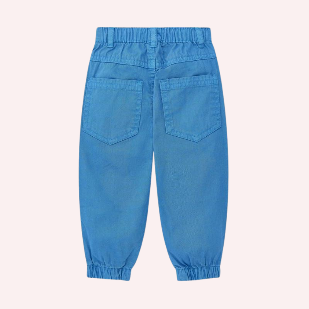 TucTuc Salty Air Printed White Knit T-Shirt and Blue Twill Pants