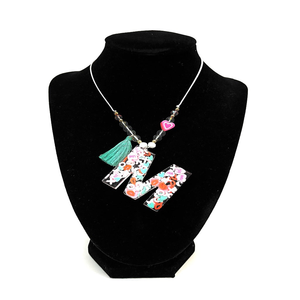 Collar Letra