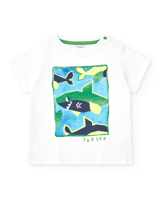 TucTuc  Conjunto Camiseta para niño en blanco con tiburones en verde y azul Bermuda denim para niño en azul con pez bordado. Colección: Color The Sea