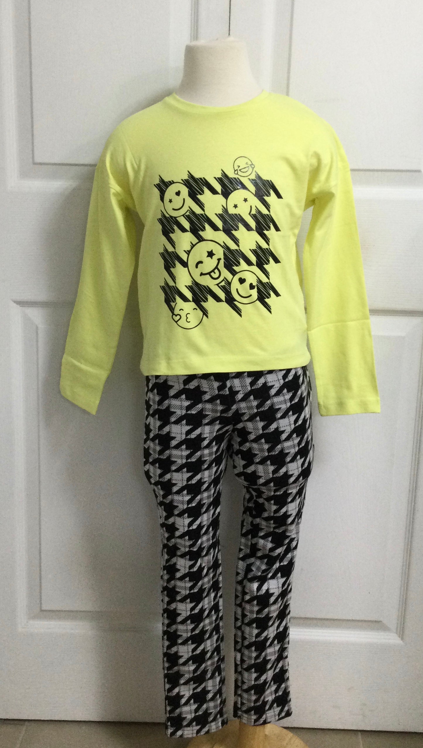 TucTuc NK Faces Basic Long Sleeves With Mirta Knit Long Legging / NK Rock N Love Collection