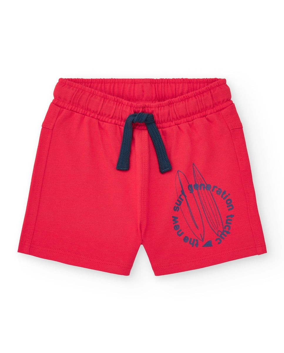 TucTuc Conjunto para niño con camiseta azul y bermuda roja con tablas de surf. Colección: Beach Squad