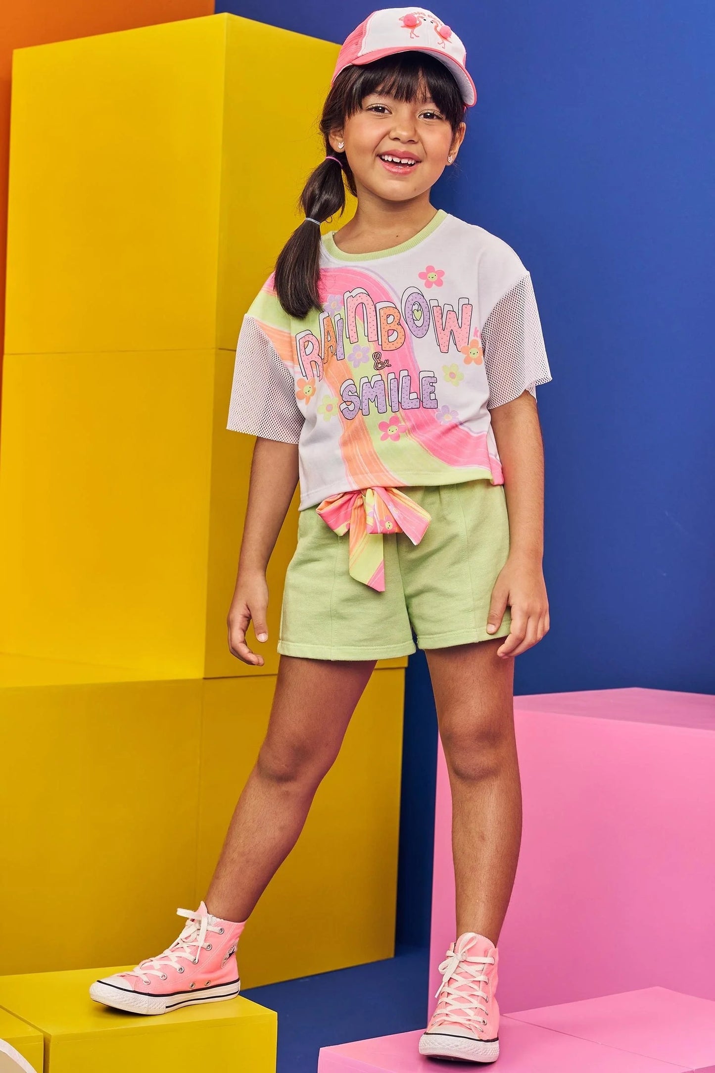 Kukiê Conjunto de blusa boxy over ‘em meia malha e shorts em moletom Ref. 75867