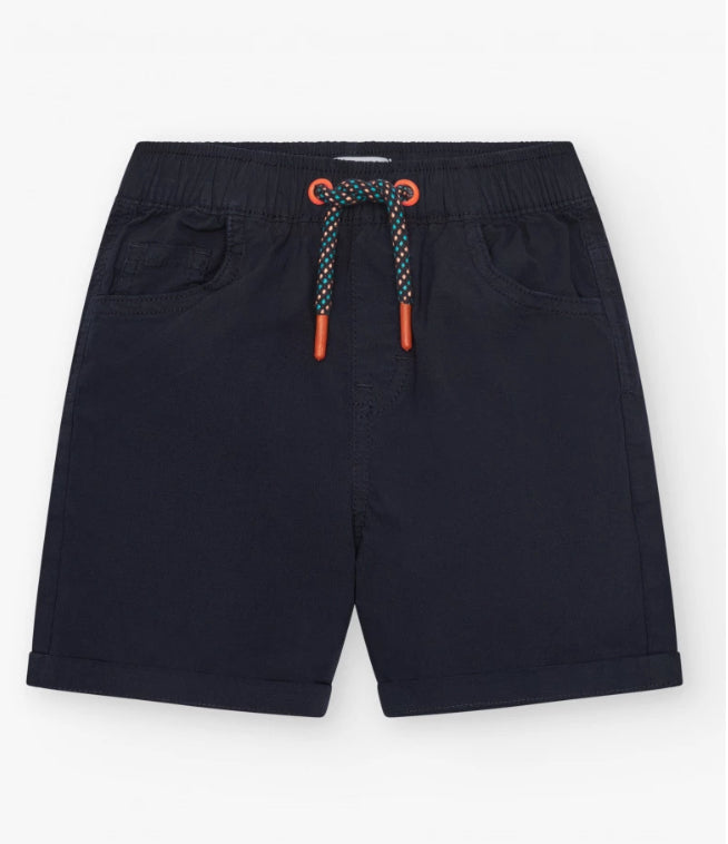TucTuc Creatures Of The Deep Bermuda para niño en azul marino con cintura elástica y cordón multicolor.