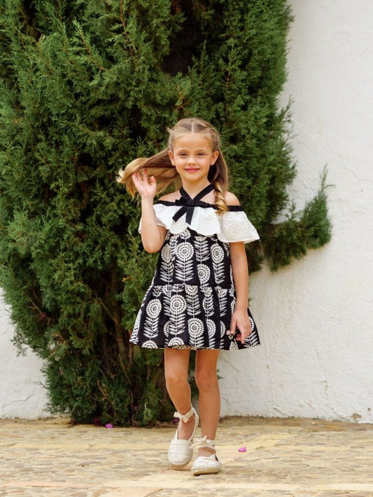 José Varón Vestido Negro Calado Flores Blanca