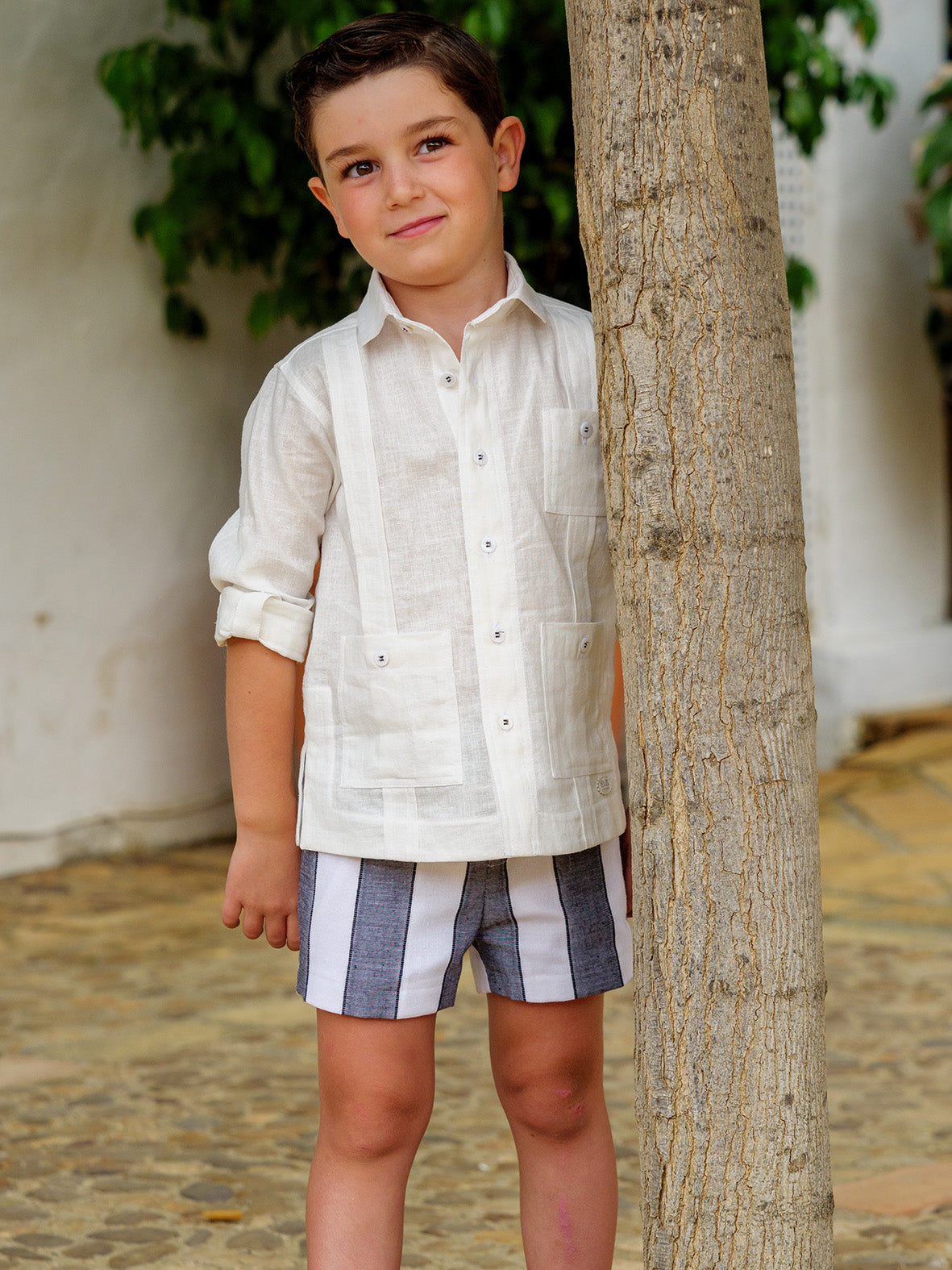 José Varón Conjunto Guayabera Pantalón Corto Rayas Gris oscuro