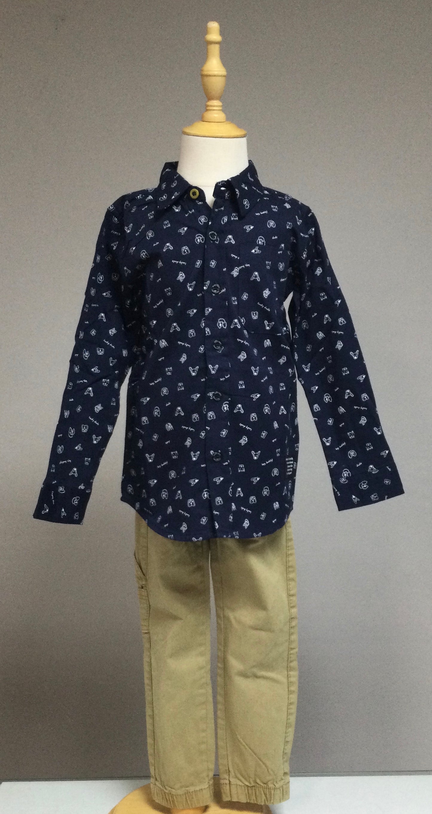 TucTuc NK Conjunto de Camisa Azul con Estampado de Iconos para Niño Colección Pet Friendly Town Ref. KB07B601N1