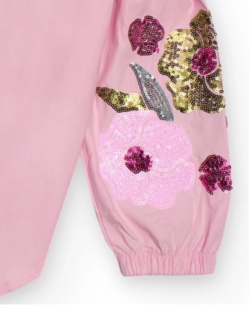 TucTuc NK Camisa rosa para niña con bordado floral en mangas y Falda vaquera con volante para niña.