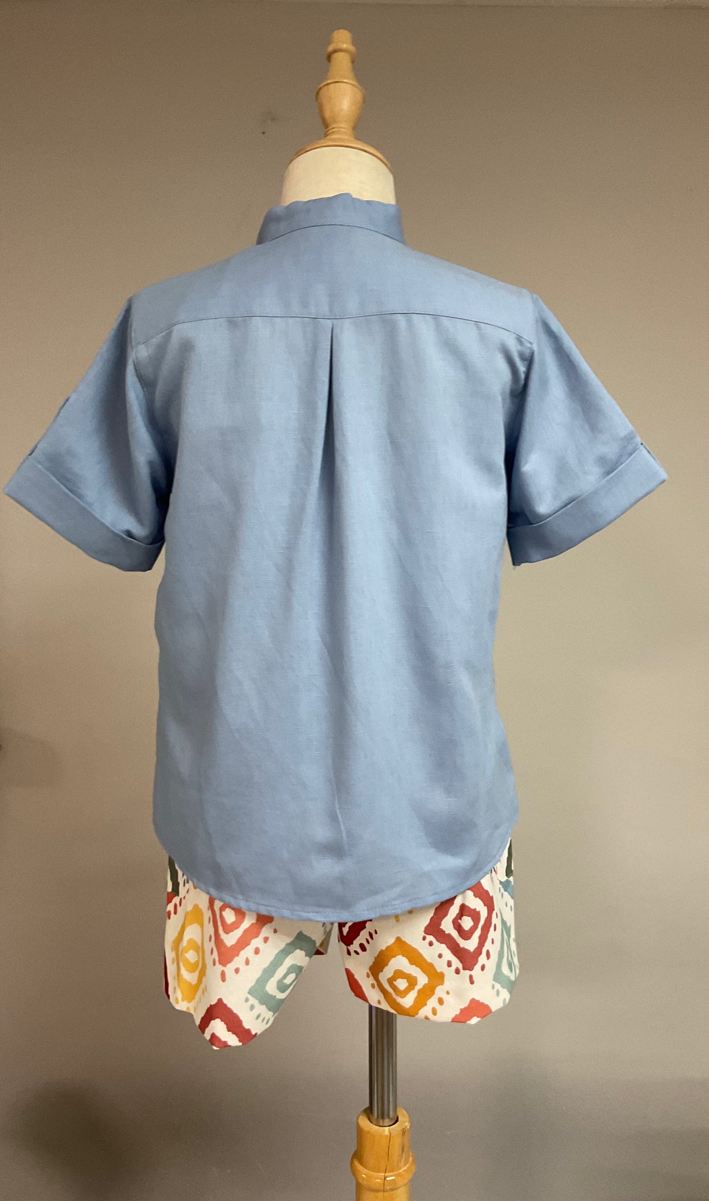 José Varón Conjunto Camisa Lino Celeston Y Pantalón Corto Étnico