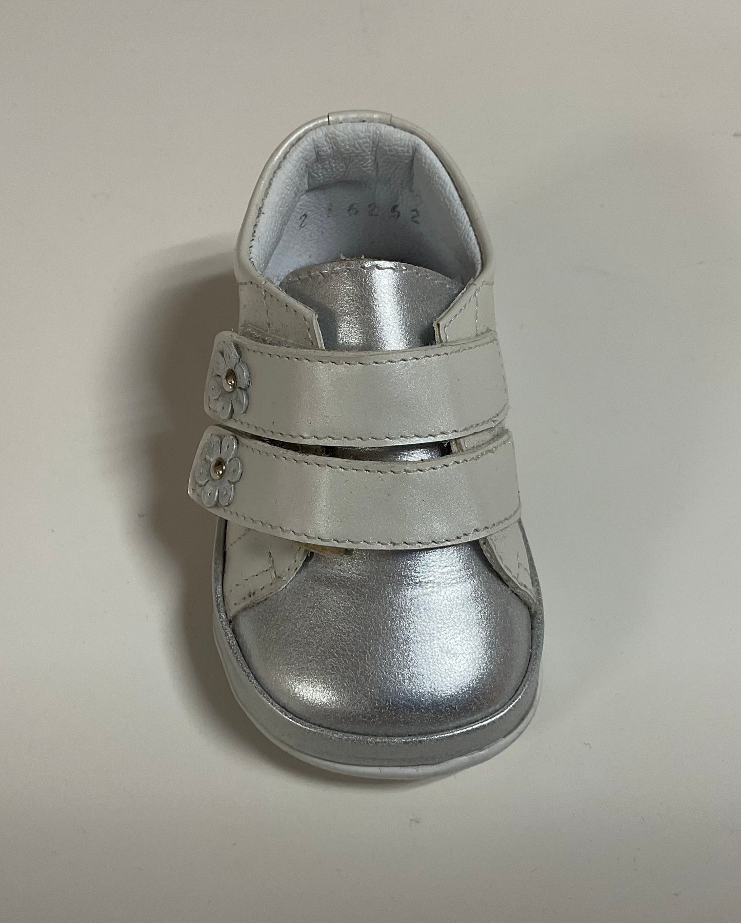 Karela Kids Pre-Walk Silver/ Pearl White Shoes