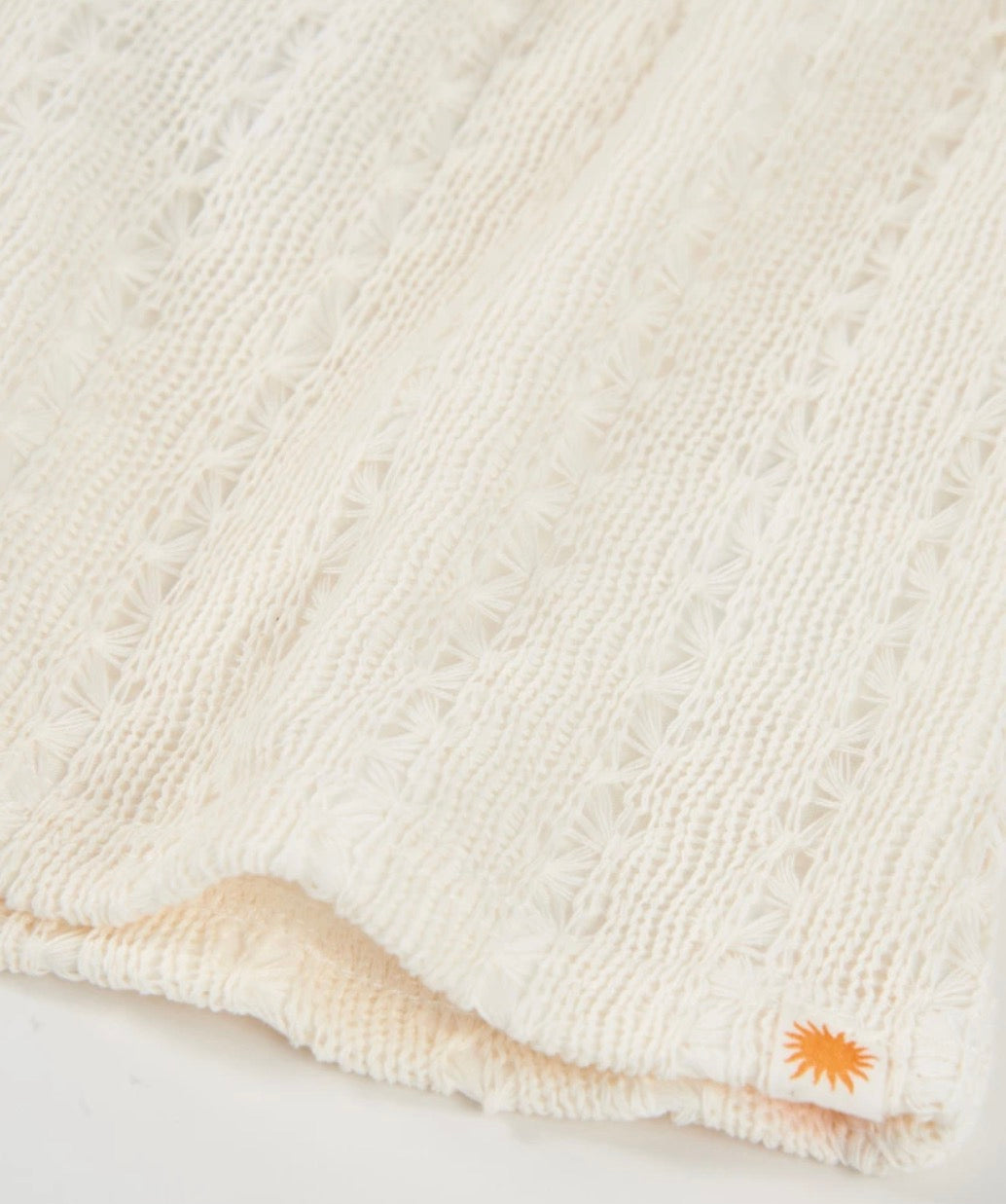 TucTuc NK Top Tejido De Tirantes Ajustables Y Short Tejido Calado