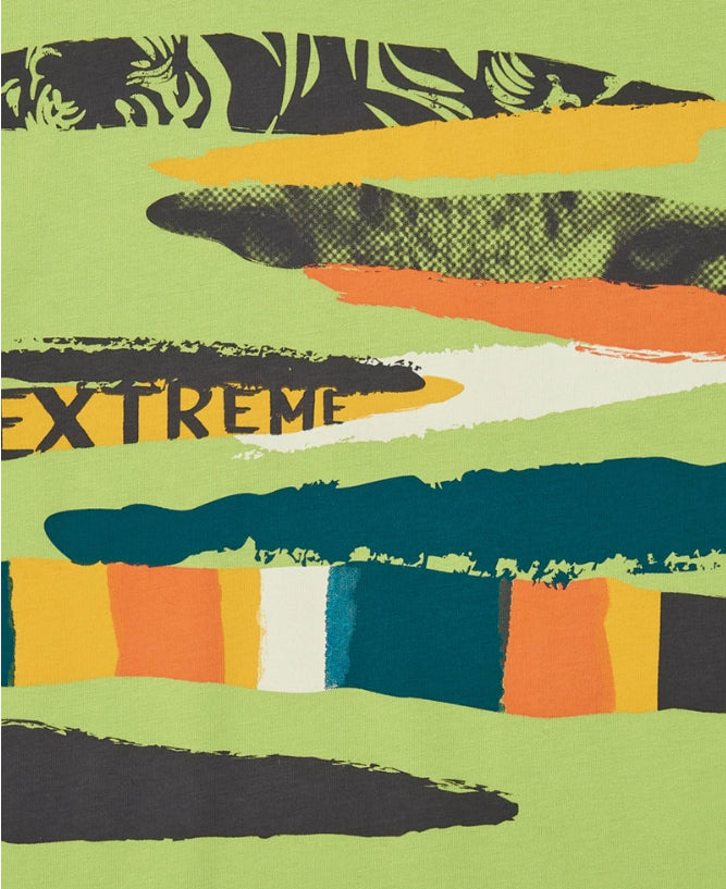 TucTuc NK Dune Extreme Conjunto Camiseta Para Niño En Verde Con Estampado Multicolor Y Bermudas Verde Con Estampado Tropical