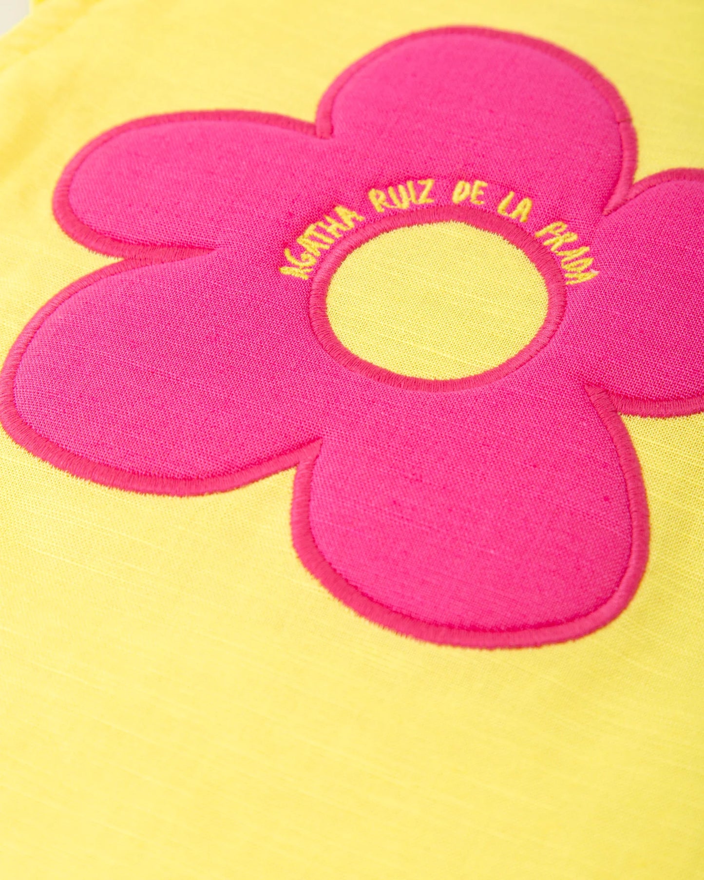 AGATHA RUIZ DE LA PRADA BABY VESTIDO AMARILLO CON FLOR NIÑA