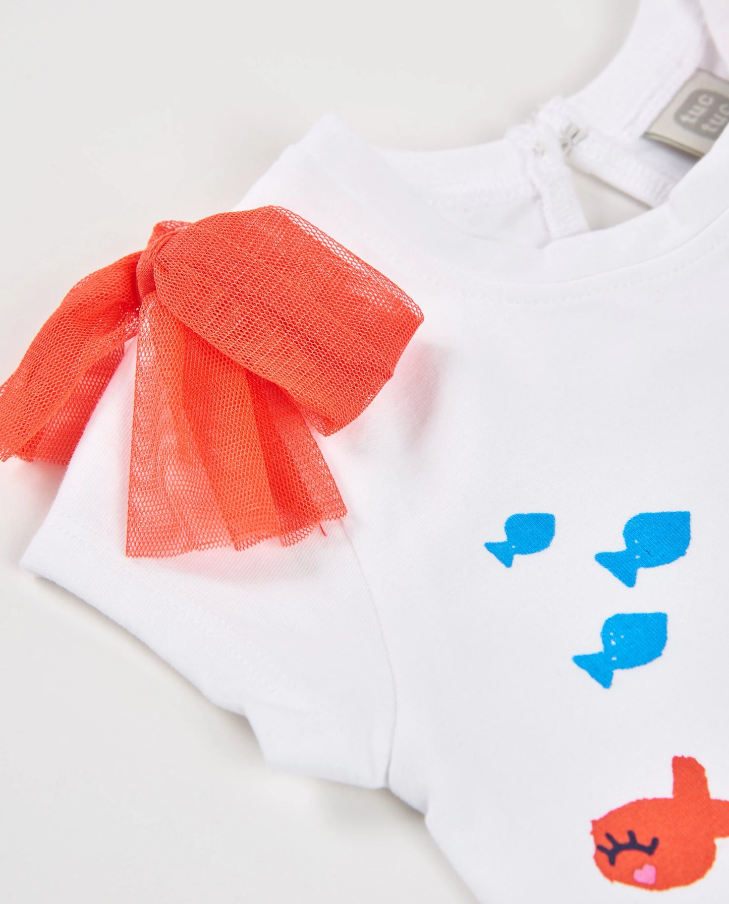 TucTuc Conjunto Camiseta de niña de punto con pez frontal Falda pantalón de niña de plana y denim ligero