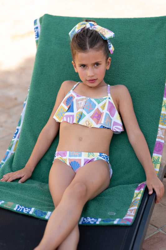 José Varón Girl Bikini