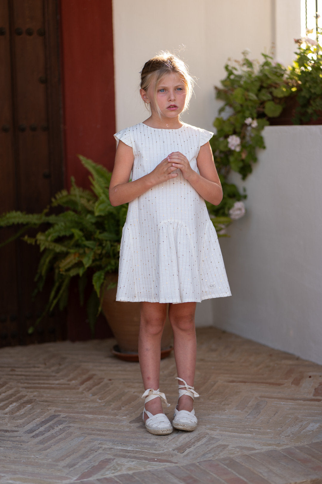 José Varón Vestido Dorado de Niña