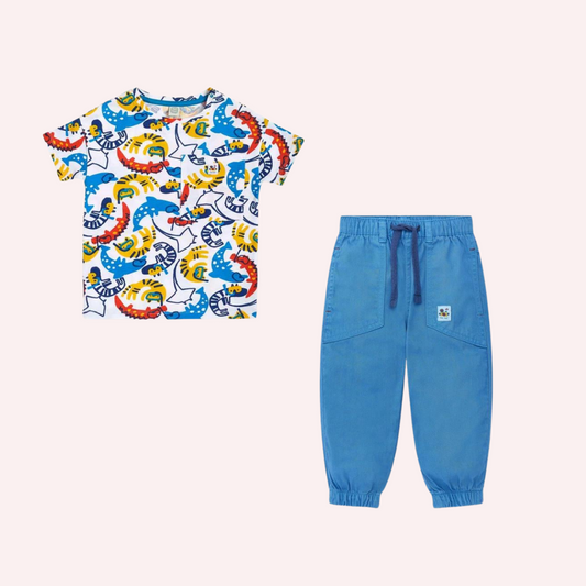 TucTuc Salty Air Printed White Knit T-Shirt and Blue Twill Pants